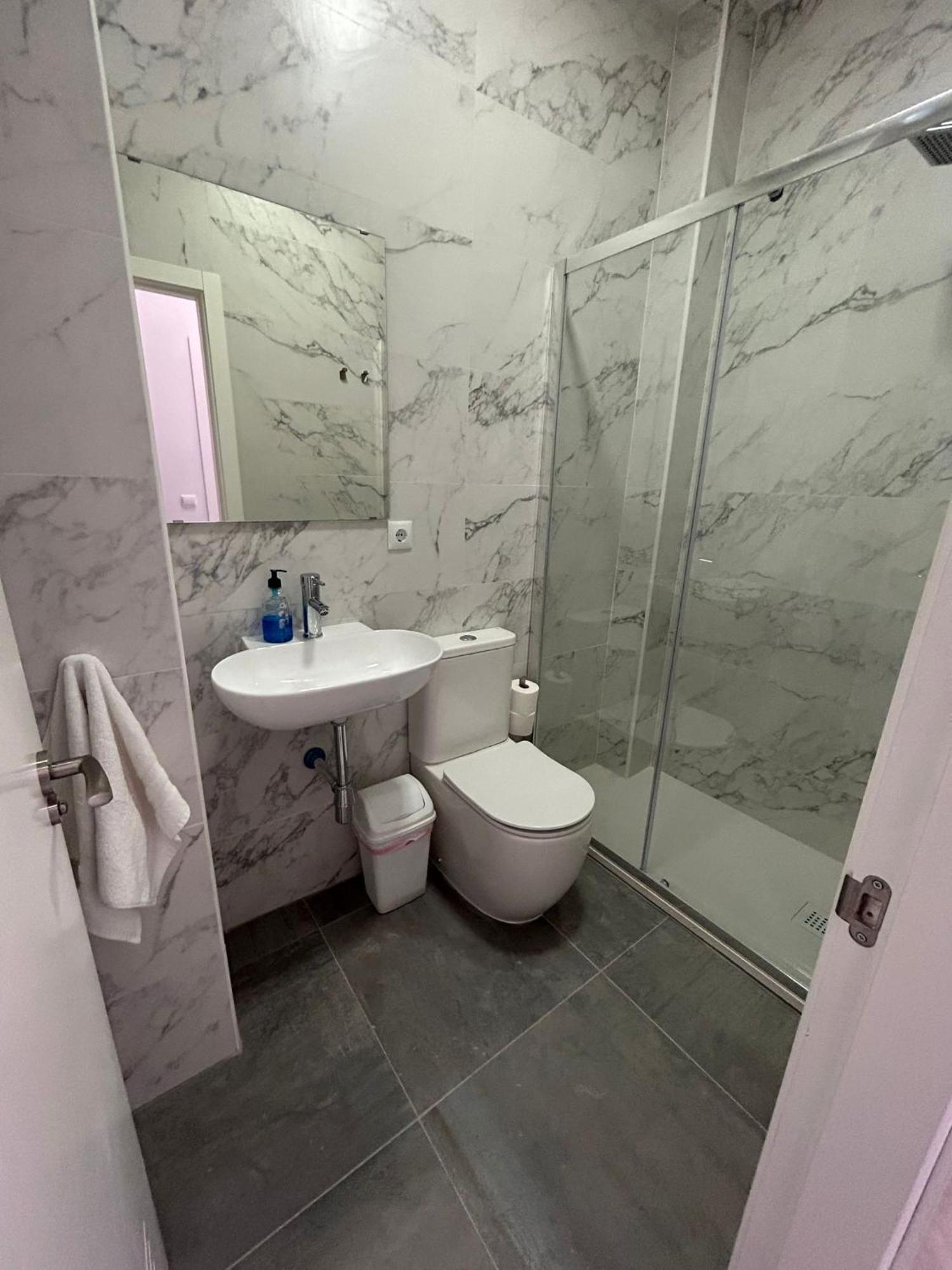 The Spot Central Hostel Σεβίλλη Εξωτερικό φωτογραφία