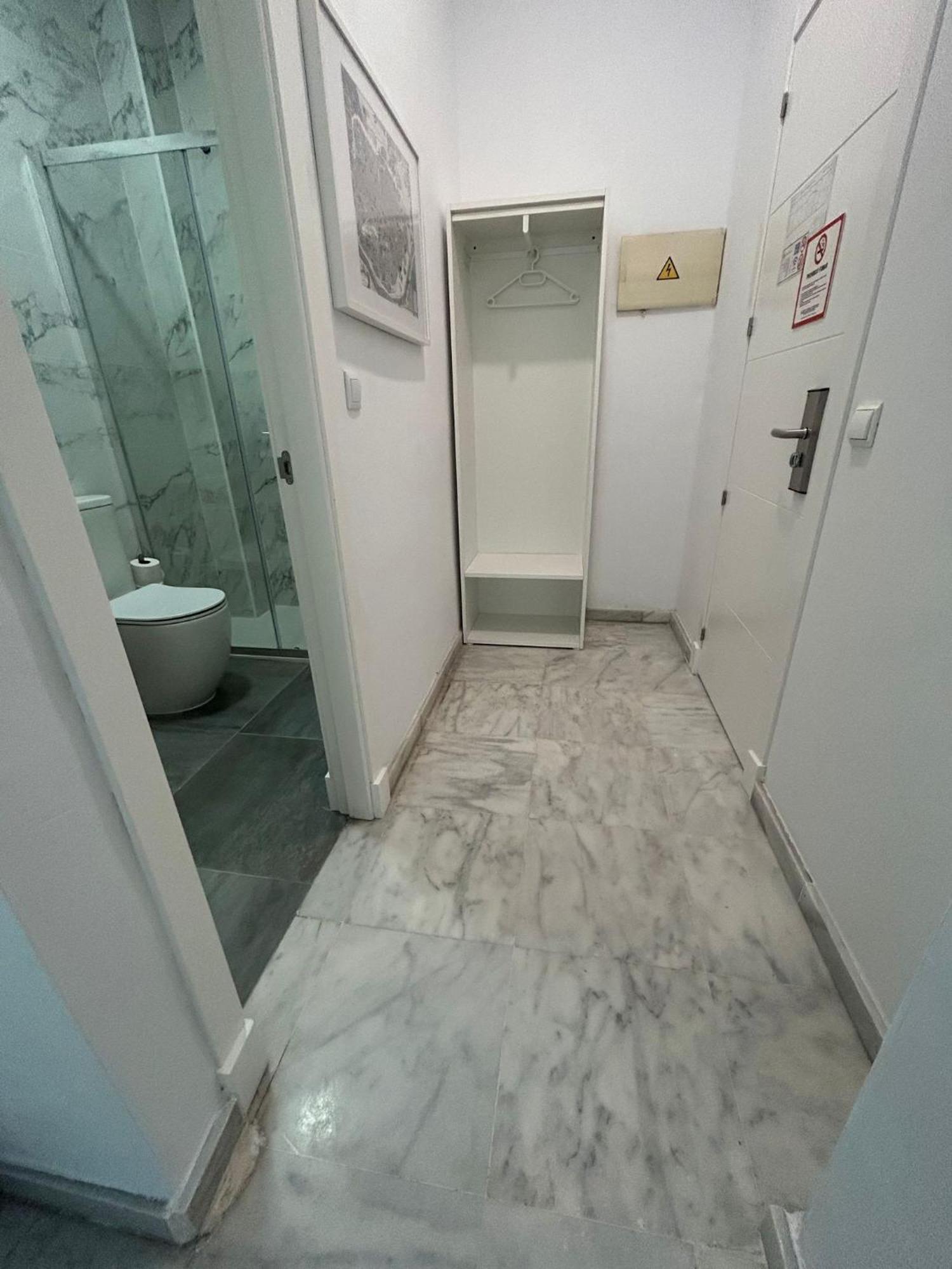 The Spot Central Hostel Σεβίλλη Εξωτερικό φωτογραφία