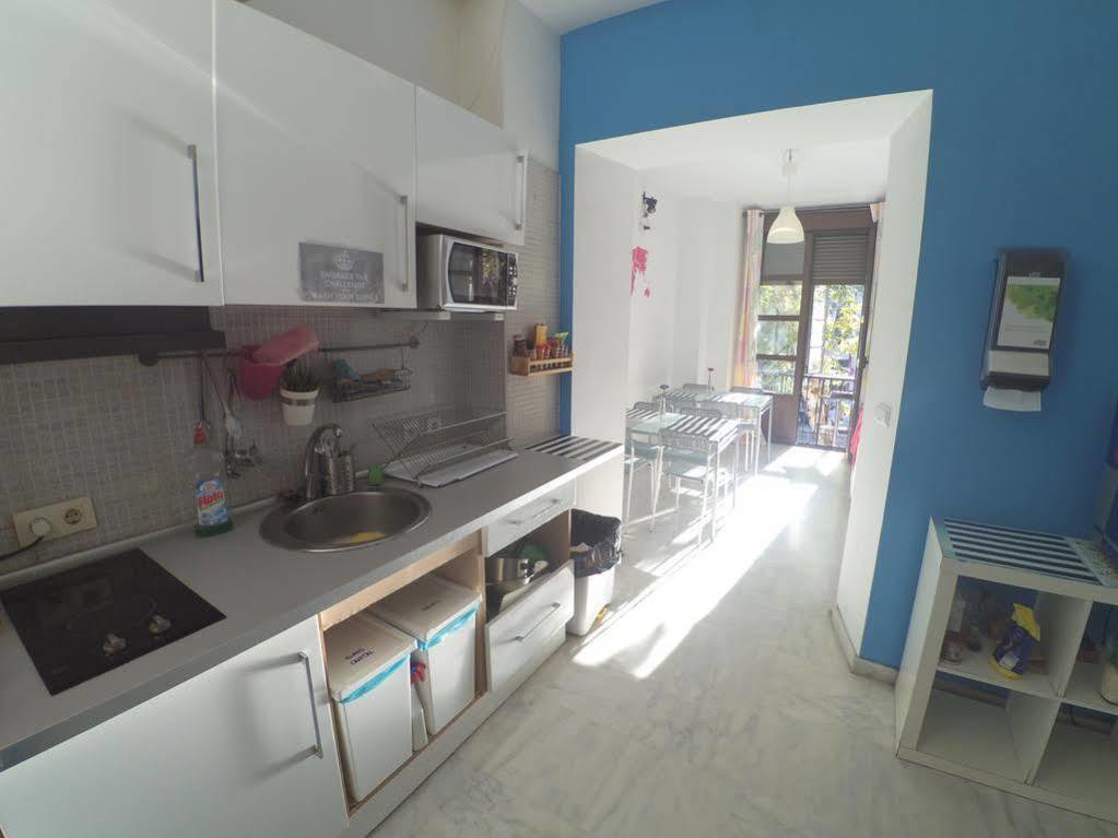 The Spot Central Hostel Σεβίλλη Εξωτερικό φωτογραφία